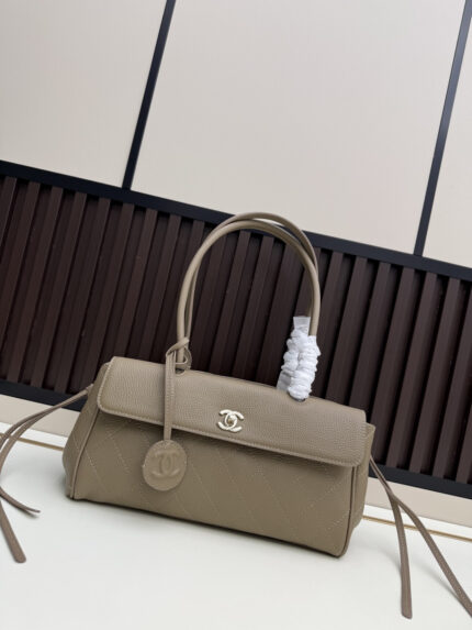 CHANEL Small 2026 Spring Summer Runway Collection  26SS Togo Leather Tote Bag in Elephant Gray