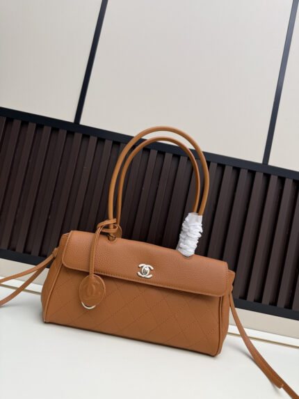 CHANEL Small 2026 Spring Summer Runway Collection  26SS Togo Leather Tote Bag in Orange