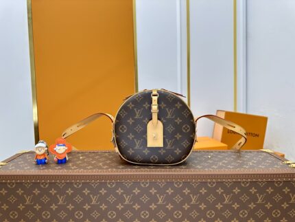 LOUIS VUITTON M45647 Monogram Canvas