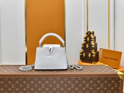 LOUIS VUITTON M83116 White CAPUCINES Small Size Ostrich Pattern with Woven Chain Handbag