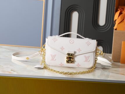 LV M27575 Pochette Métis East West Handbag