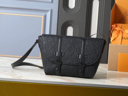 LV Christopher Messenger Bag in Black
